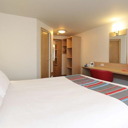 Travelodge Southampton Central Exterior foto