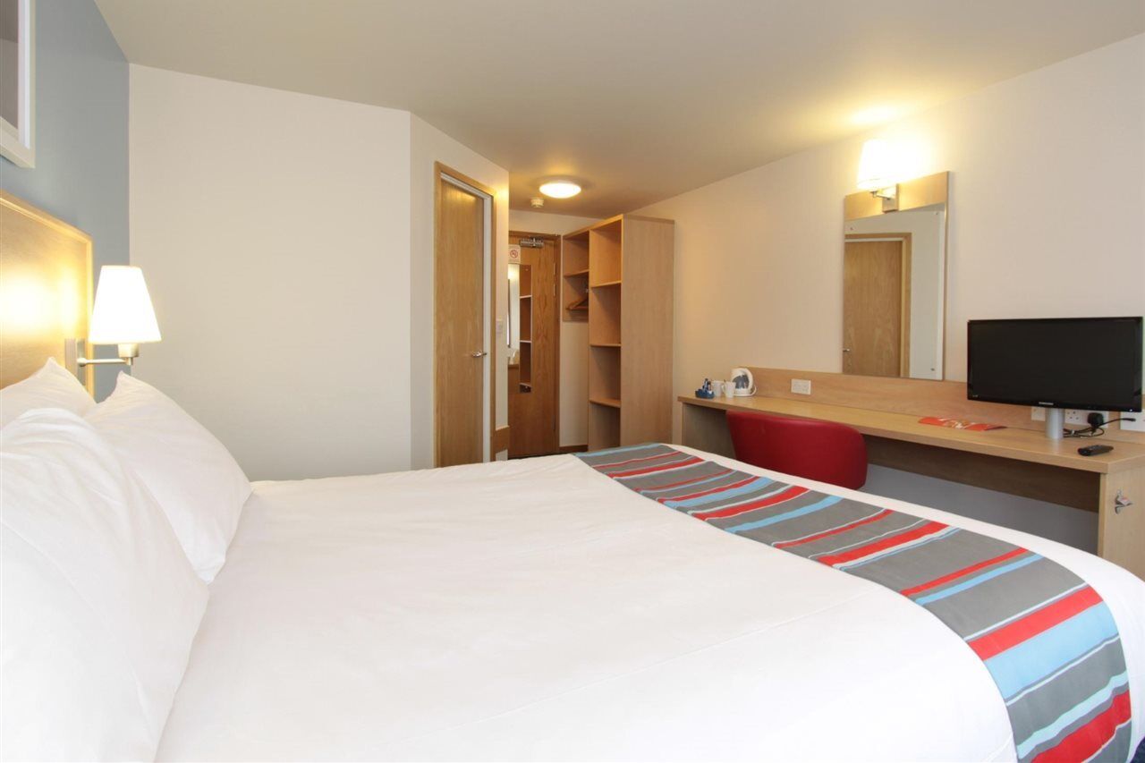 Travelodge Southampton Central Exterior foto